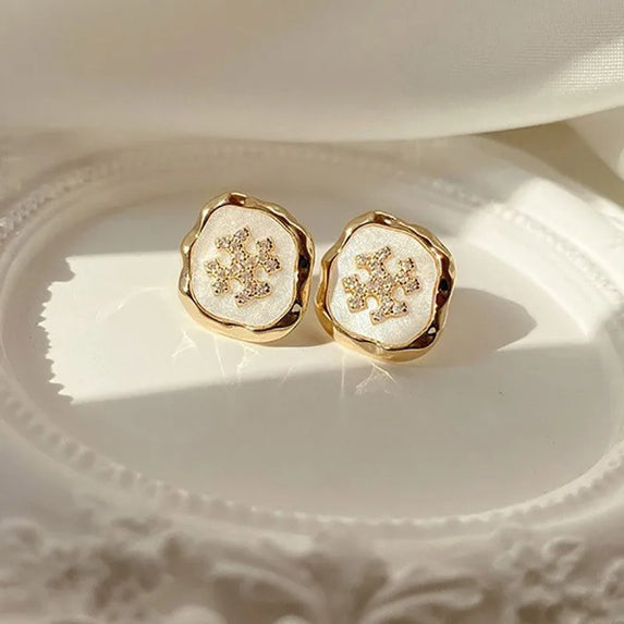 New Simple Delicate Snowflake Stud Earrings For Women 925 Silver Needle Ear Piercing Body Jewelry Daily Wear Jewelry Girls Gift