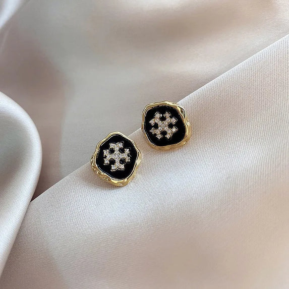 New Simple Delicate Snowflake Stud Earrings For Women 925 Silver Needle Ear Piercing Body Jewelry Daily Wear Jewelry Girls Gift