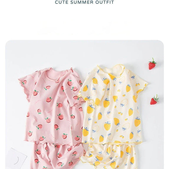 Girls Summer Pajama Sets Stylish Cartoon Pattern Printing Short Sleeve Top and Pants Made from Luxurious Cozy Ice Silk Material