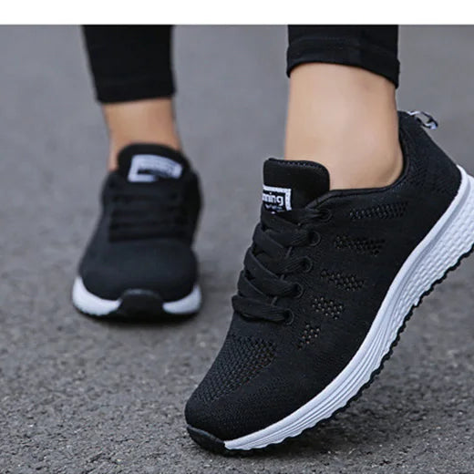 Women Casual Shoes Fashion Breathable Walking Mesh Flat Shoes Sneakers Women 2021 Gym Vulcanized Shoes White Female Footwear