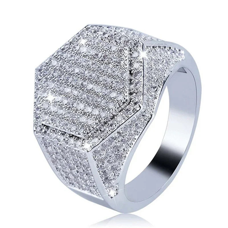 Ofertas Hip Hop Style Trendy Men Women Rings Copper Ring Iced Out Bling Pave Cubic Zirconia Geometry Ring Charms