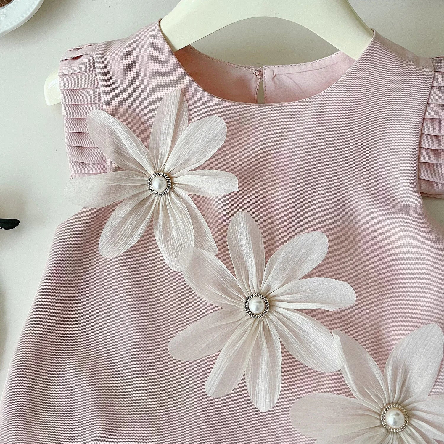 Children's Suit For Girls Summer Cute Three Flowers Short Sleeve Tshirt + Shorts 2 PC Sets Casual Outfit Baby Kids Clothing 