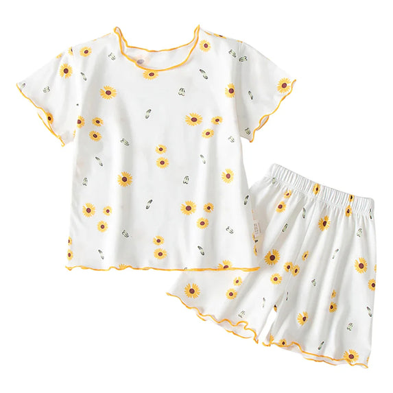 Girls Summer Pajama Sets Stylish Cartoon Pattern Printing Short Sleeve Top and Pants Made from Luxurious Cozy Ice Silk Material