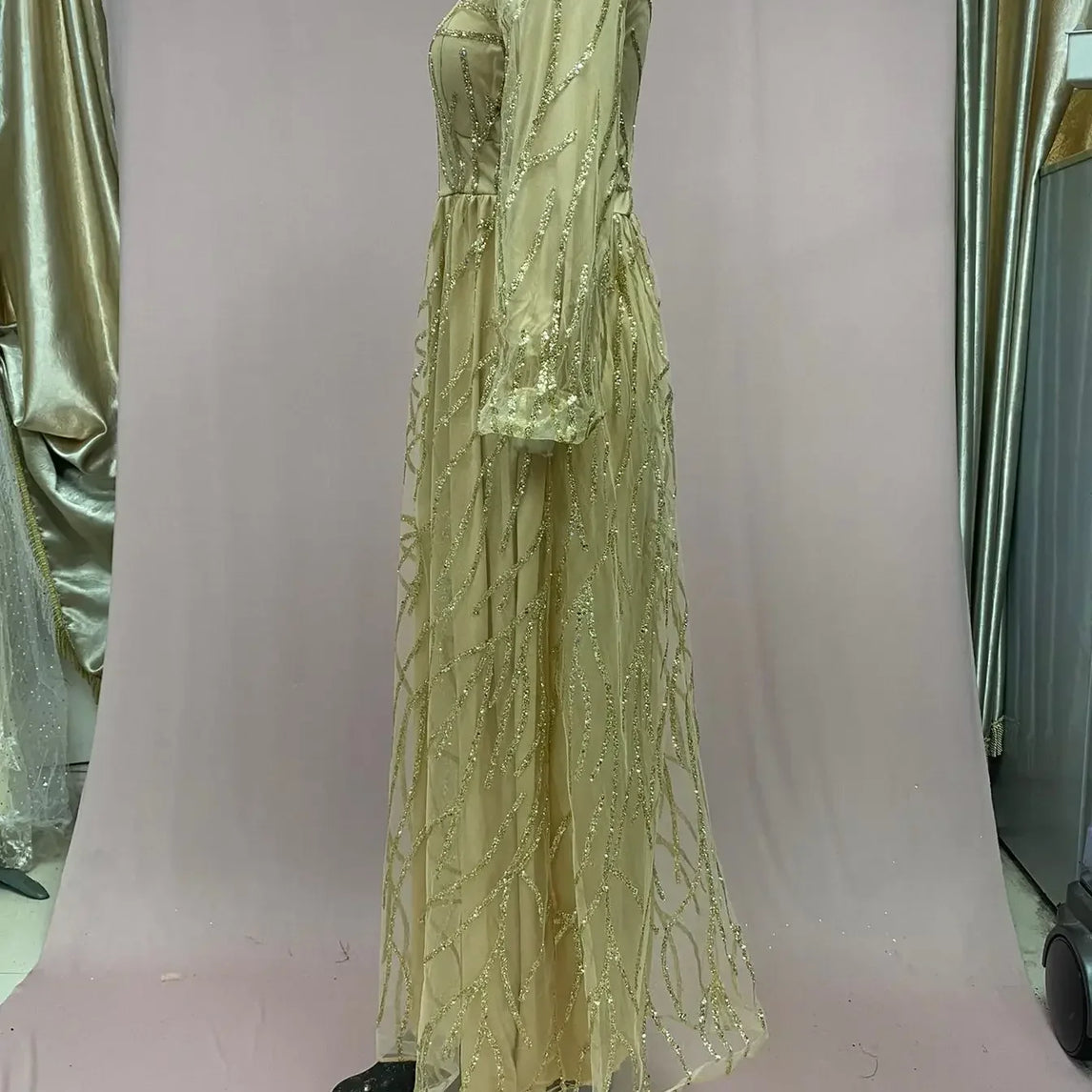 Luxurious Gold Embellished Evening Gown Sexy Lady Queen Atmosphere Long Dress New 2025 Heavy Workmanship Elegant Women's Dress