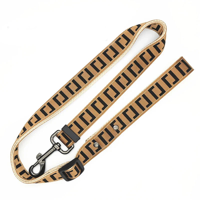 Pet Traction Rope Tactical Dog Leash Outdoor Training Large DogsRetractable Explosion-proof Dog Leash