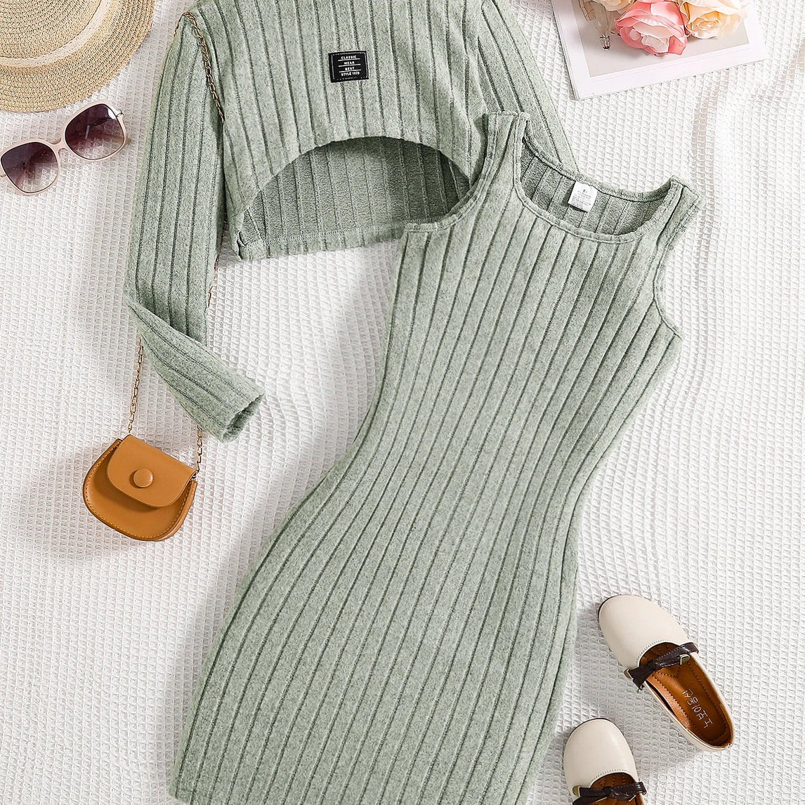 Spring and autumn new girls fashion knitted solid color pit strip mid-collar long-sleeved shirt + sleeveless vest casual dress 2