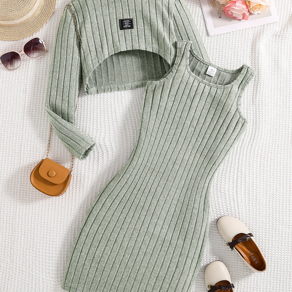 Spring and autumn new girls fashion knitted solid color pit strip mid-collar long-sleeved shirt + sleeveless vest casual dress 2